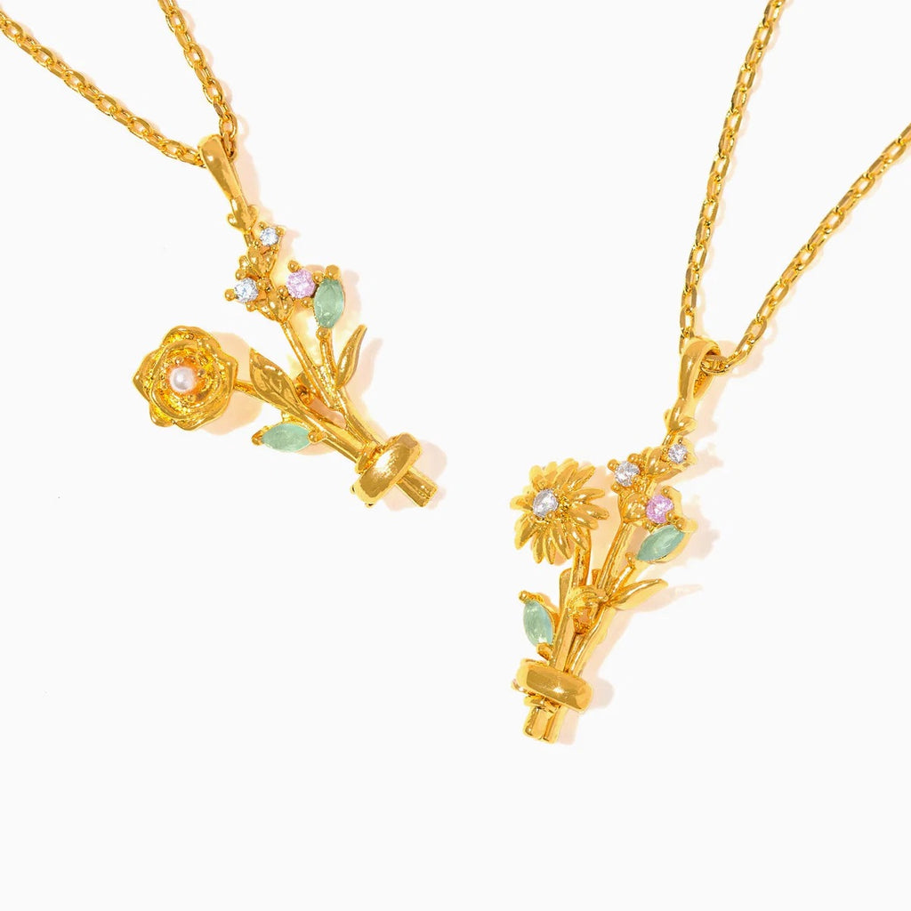 Moments in Bloom<sup style="font-size:0.4em;">™</sup> Birth Flower Necklace